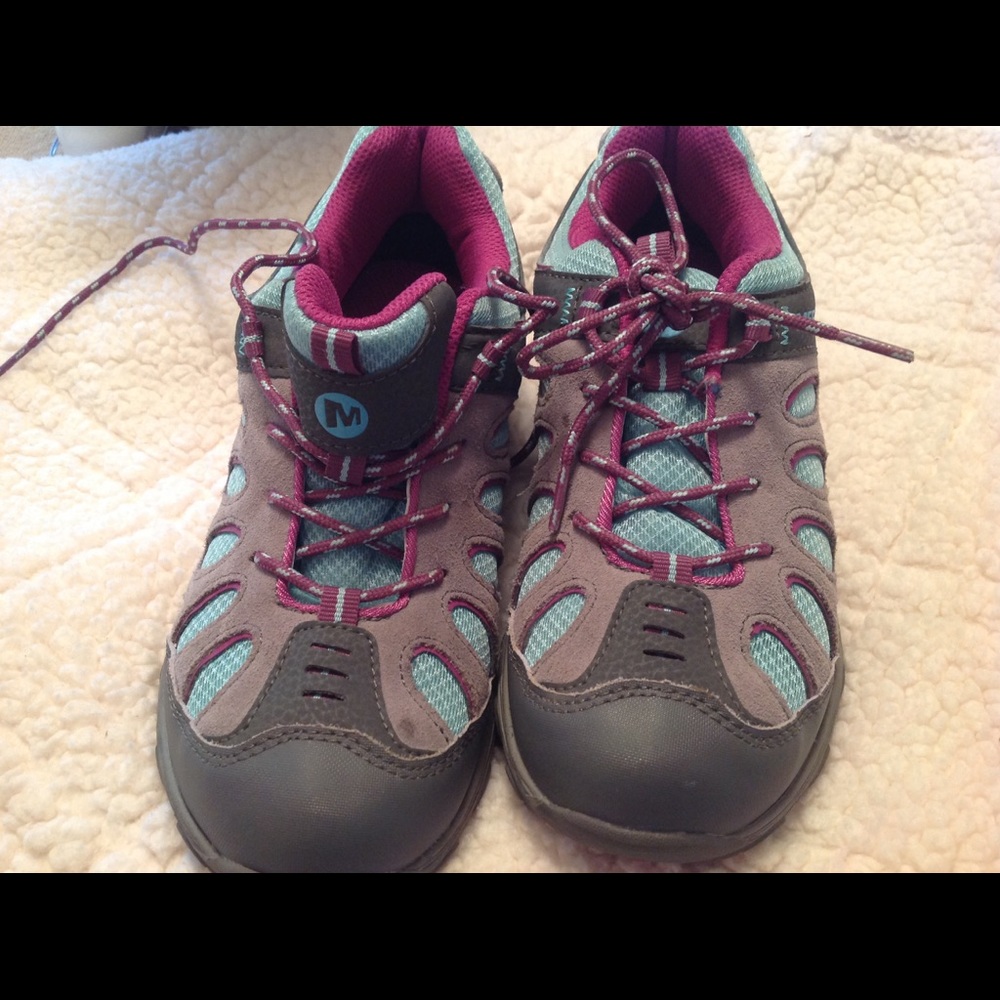 Merrell women's or juniors shoes